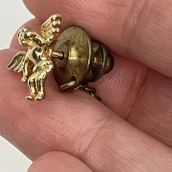 Vintage Gold Tone Winged Angel Tie Tack With Chain Guardian Angel Cherub - Picture 3 of 11